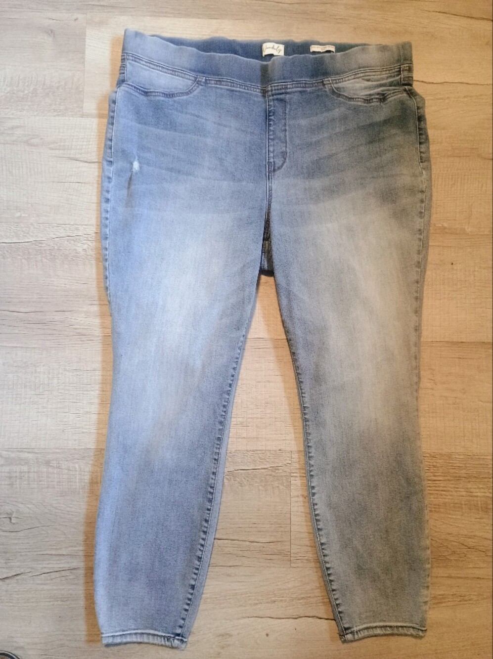 Wonderly Faded Light Blue Slim Straight Jeans